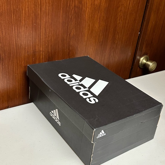 Adidas replacement shoe box - Picture 8 of 11